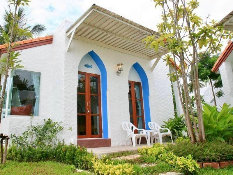 Baanmontra Beach Resort - Bankrut Dış mekan fotoğraf